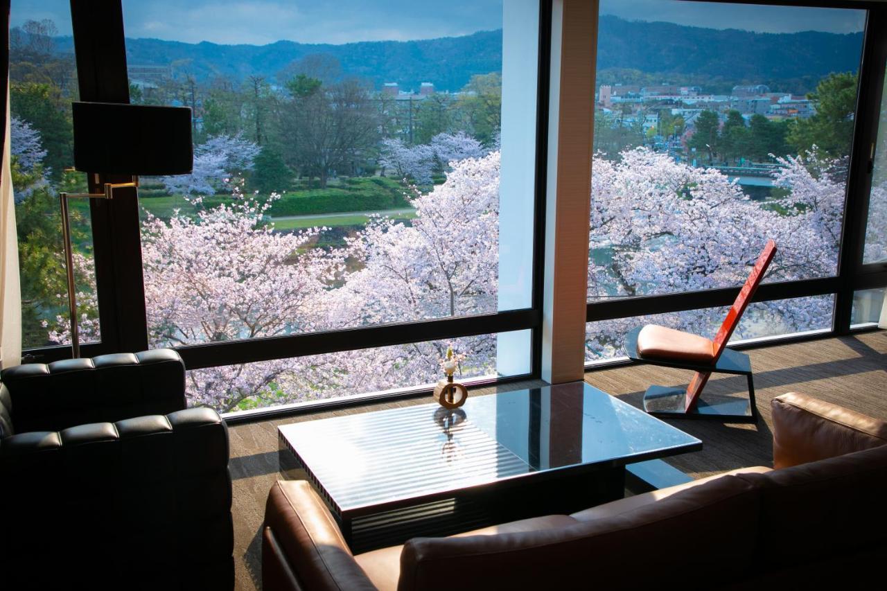 โรงแรม ริเวอร์เตะ คาโมงาวะ 3*