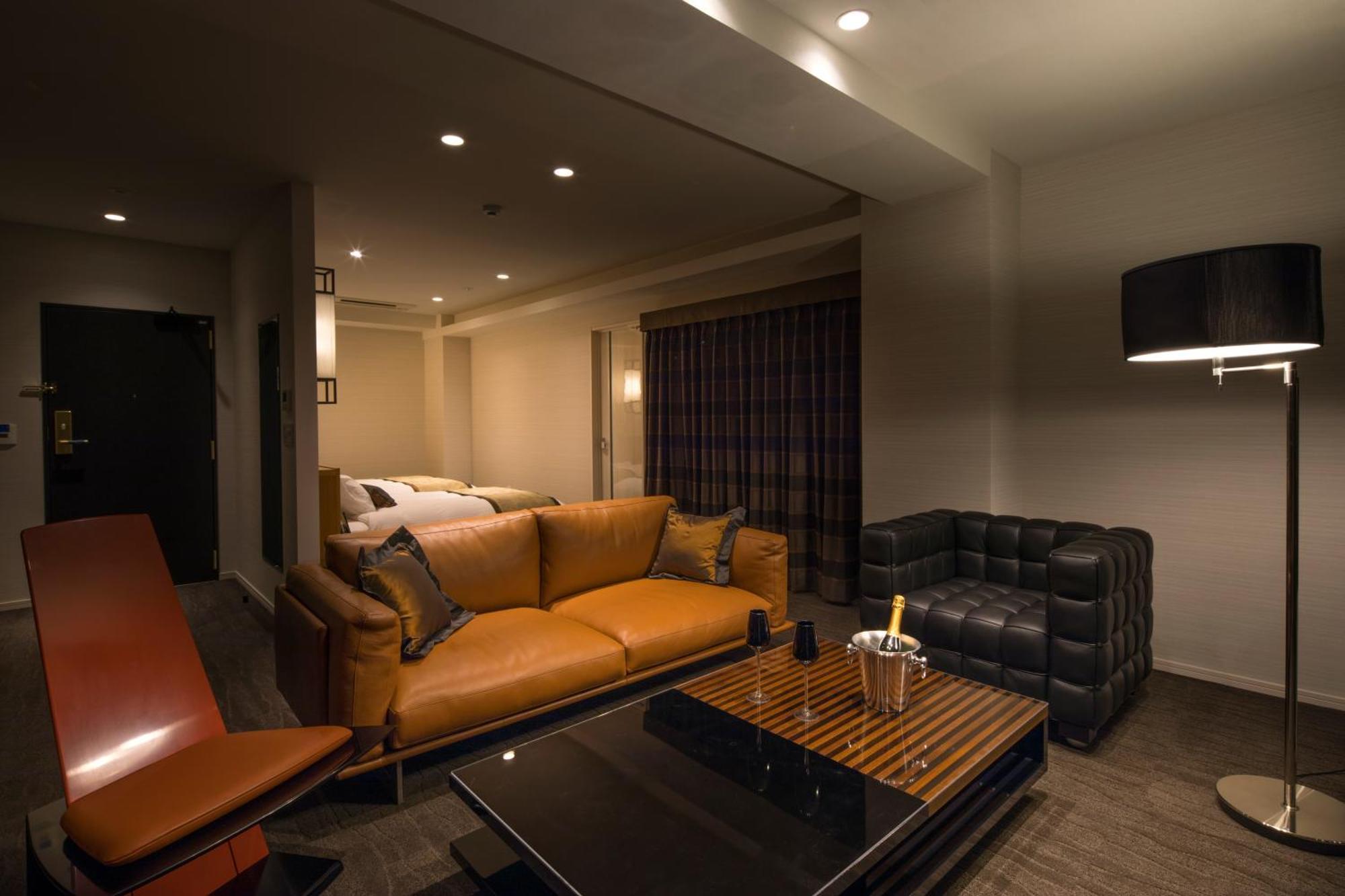 โรงแรม ริเวอร์เตะ คาโมงาวะ 3*